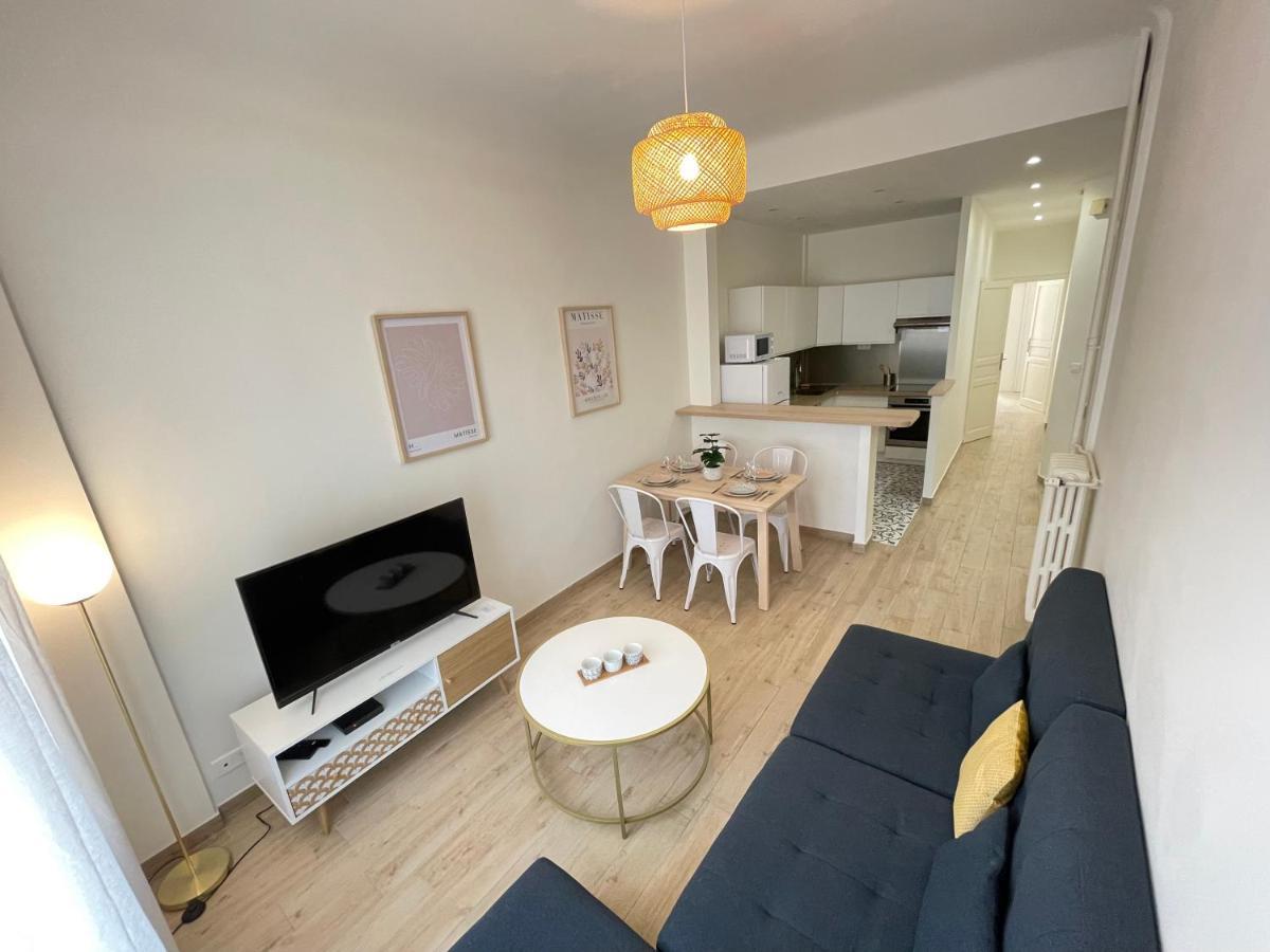 Renting - Penchienatti - Spacious - 2 Bedrooms - King Bed - View Heart Of Nizza